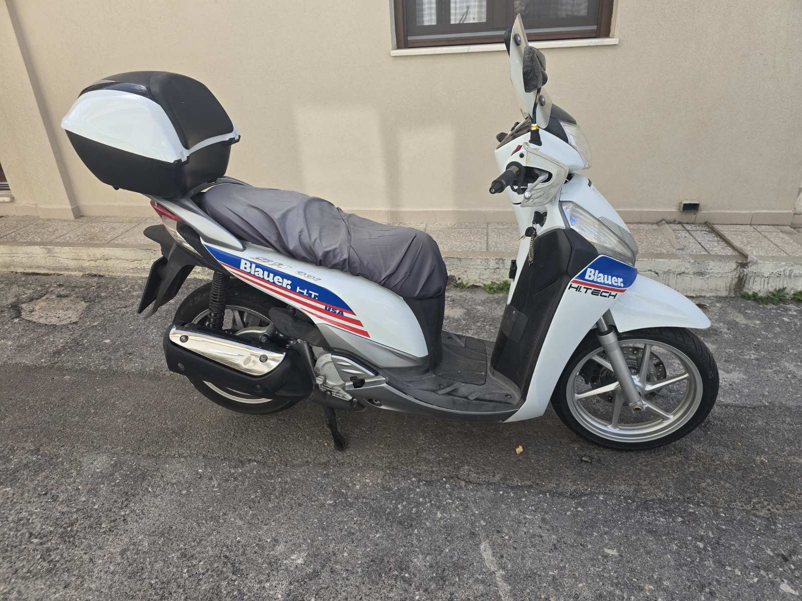 Honda SH300A Blauer Edition 2014 - 4